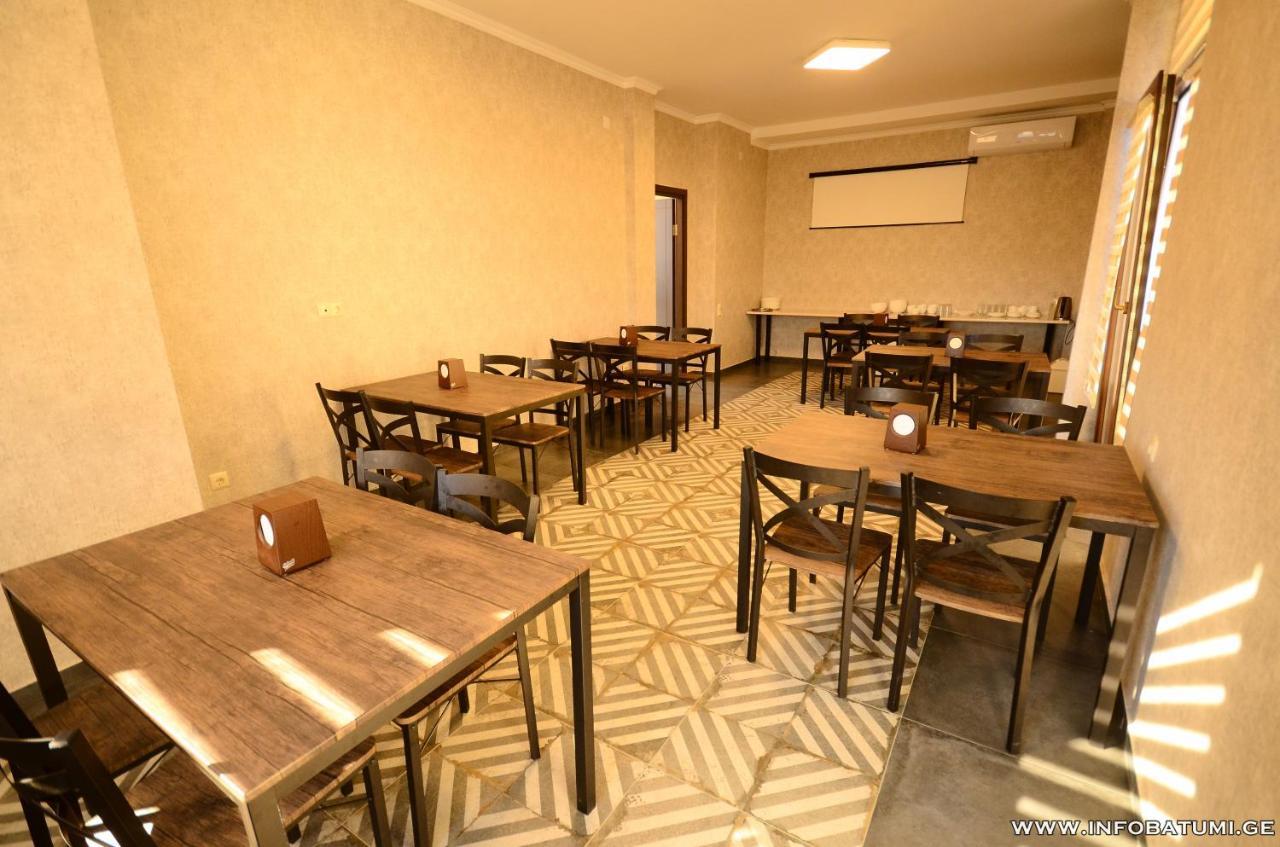 Hotel Absolut Batumi Eksteriør bilde