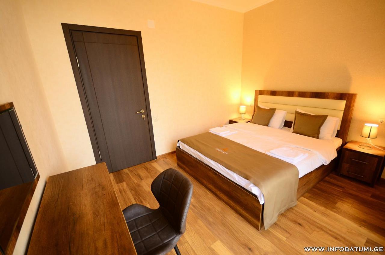 Hotel Absolut Batumi Eksteriør bilde